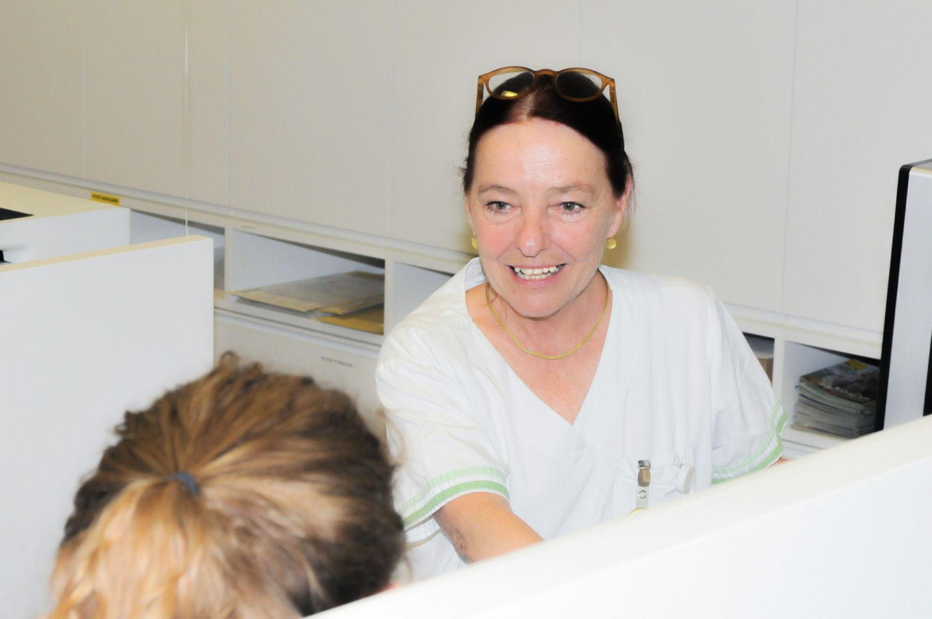 Aufnehmen, beurteilen, zuweisen: Bei der Triage im Notfall ist Erfahrung Gold wert. (Bild: UKBB) - UKBB - Universitäts-Kinderspital beider Basel - Pädiatrie - Kinderheilkunde - Pediatrics - Pédiatrie - Seltene Krankheiten - Rare Diseases - Maladies Rares - Perinatal Zentrum - Perinatal Center - Centre Périnatal - Pseudocrupp - Impfungen Baby - Baby Vaccination - Vaccin Bebe